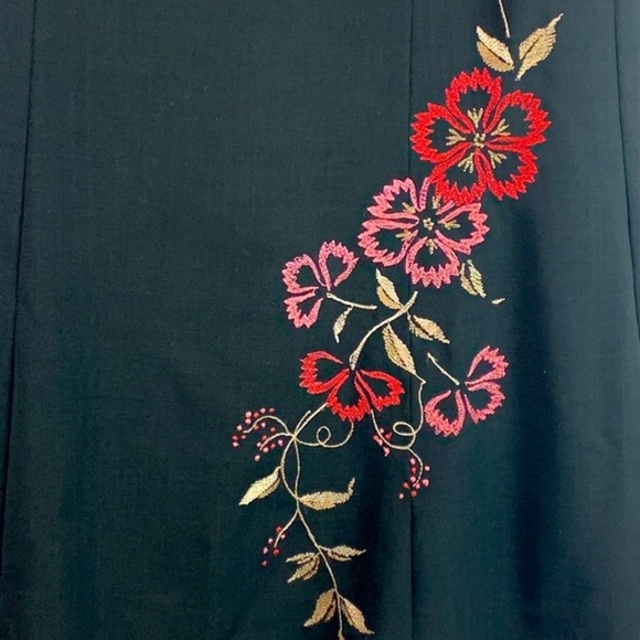 Loft Wool Blend A Line Skirt With Embroidered Floral Detail - Picture 7 of 9